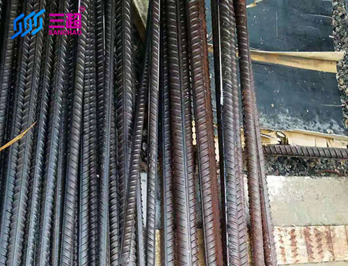 工地钢筋多样化的时候该怎么钢筋除锈？（西安万科案例）